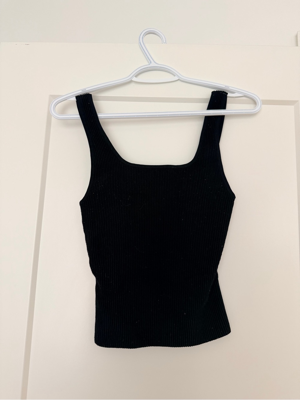 Babaton Black Ribbed Square-Neck Tank Top